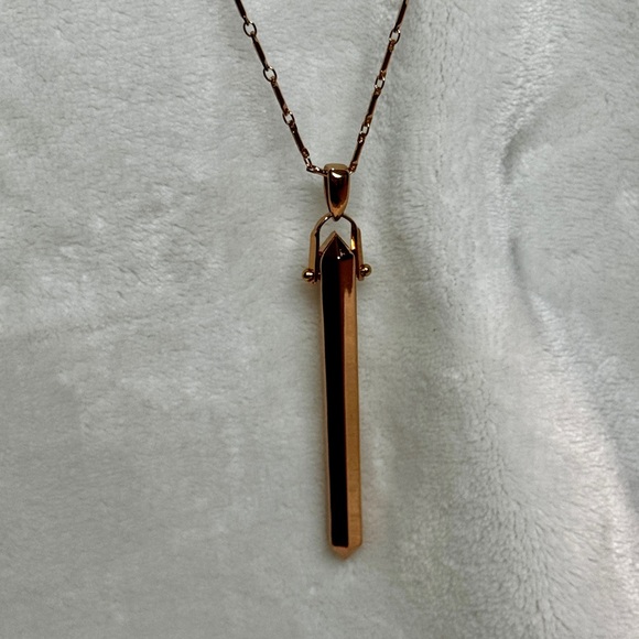 Stella & Dot Jewelry - Stella & Dot Rose Gold Tone Rebel Pendant Necklace